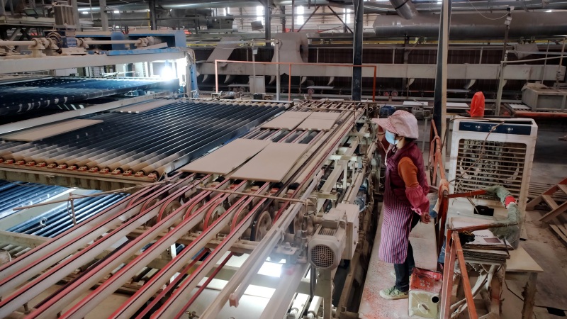 ¿Cómo controlar la calidad del gres porcelánico para exterior? Revelando el proceso de control de calidad estandarizado de Beata Ceramics
